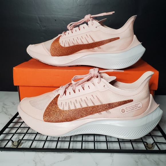 nike running zoom gravity rose gold